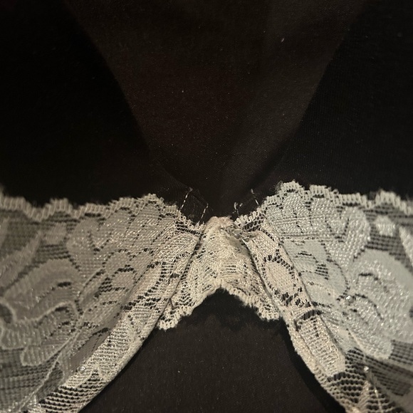 36D bra and matching panty set - Picture 5 of 8